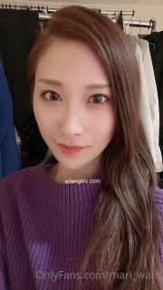 生日掰开粉嫩骚逼的性感女友（短但是精彩！）